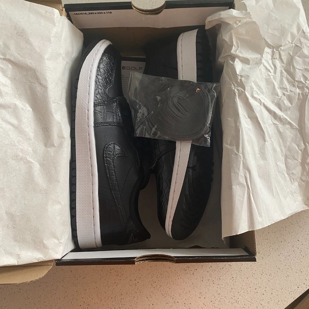 NWT Air Jordan 1 Low G Golf Shoes Black (Sz. 7 men / 8.5 women) - Picture 3 of 15